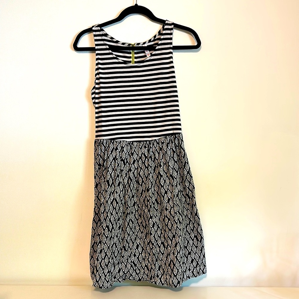 Xhilaration Black & White Sundress